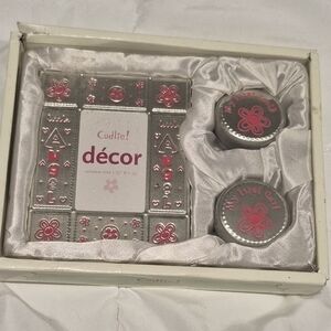 Silver and Pink Décor Set
